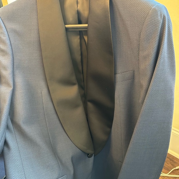 BEAUTIFUL unworn Paul Frederick Dinner Jacket Blue w/ black shawl collar 44XL - Picture 2 of 3